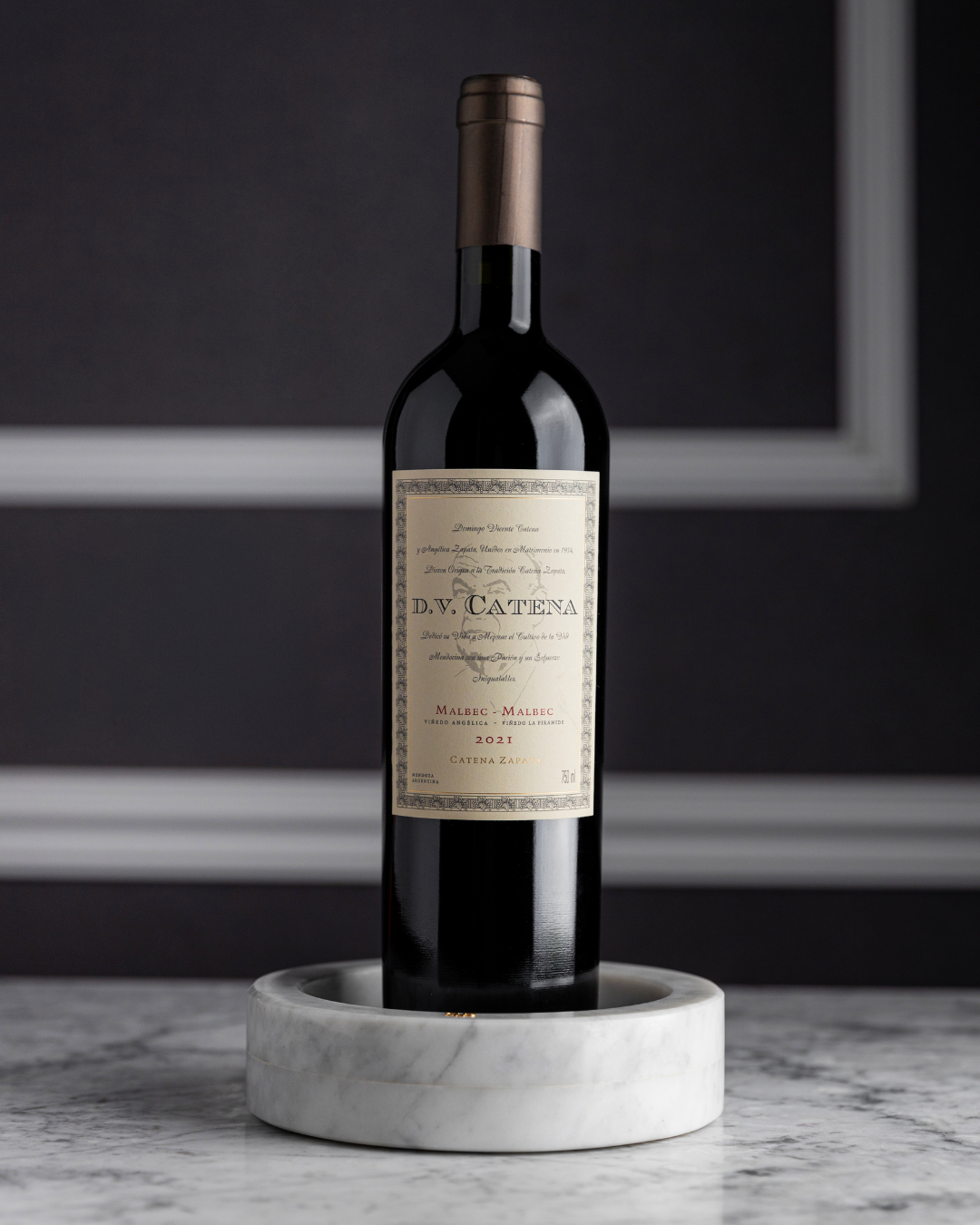Porta-Vinho de Mesa - Carrara