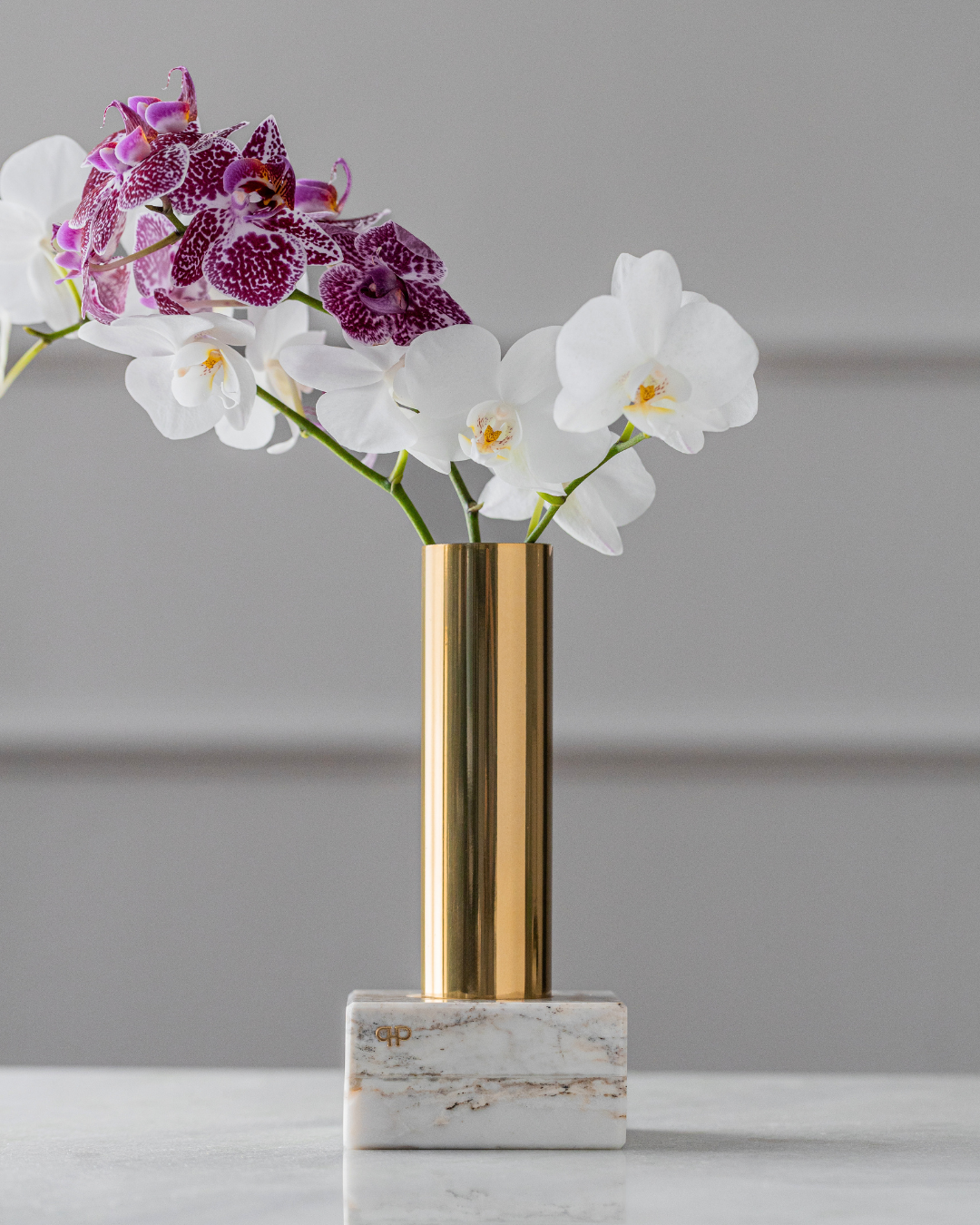 Vaso Solitário Dourado - Calacata Gold